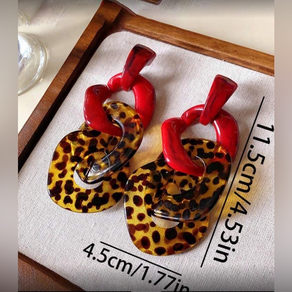 ✨NEW Red and Leopard Print Statement Earrings - Picture 2 of 2